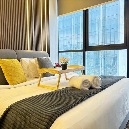 Scarletz Suites Klcc Twin Tower By Purple Orchid クアラルンプール エクステリア 写真