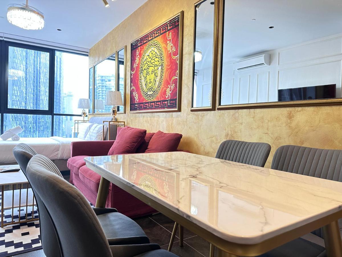Scarletz Suites Klcc Twin Tower By Purple Orchid クアラルンプール エクステリア 写真