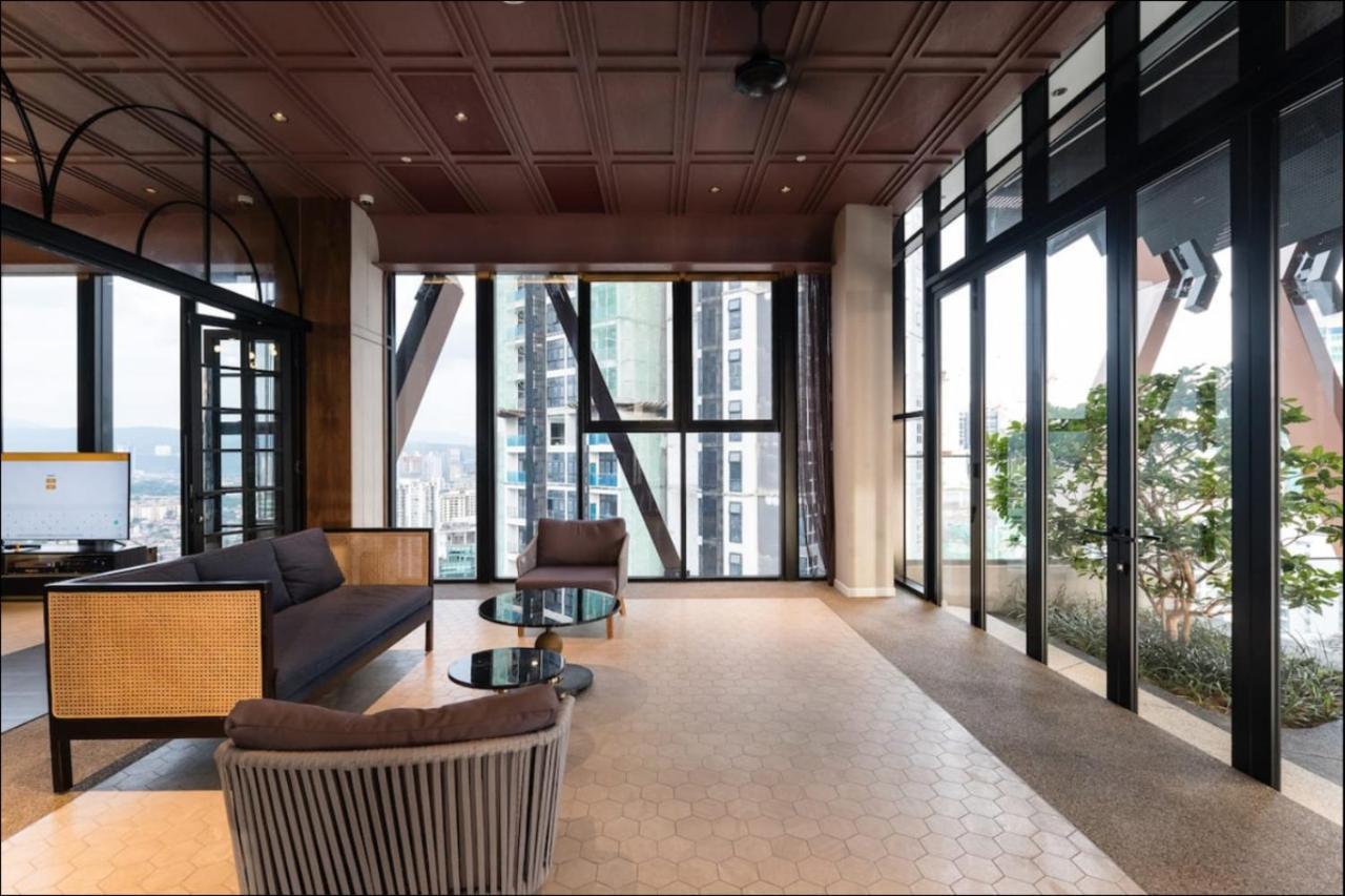 Scarletz Suites Klcc Twin Tower By Purple Orchid クアラルンプール エクステリア 写真