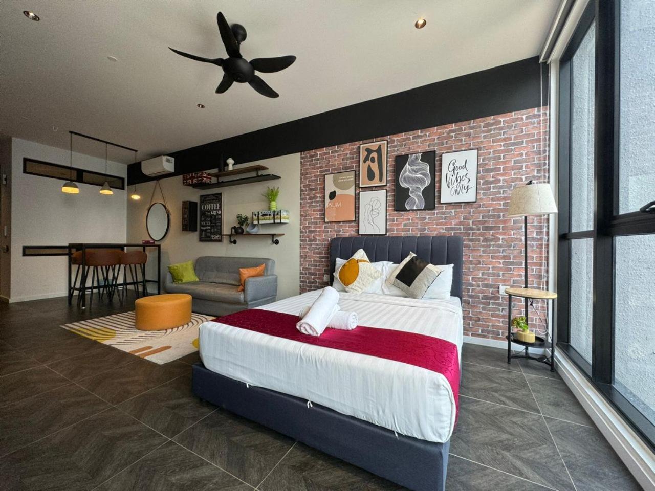 Scarletz Suites Klcc Twin Tower By Purple Orchid クアラルンプール エクステリア 写真